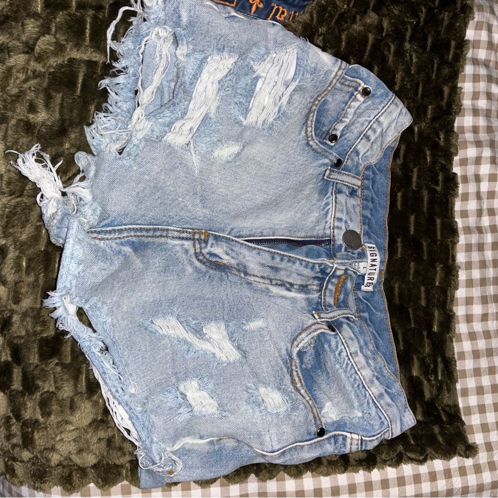 Signature 8 jeans size L in good condition